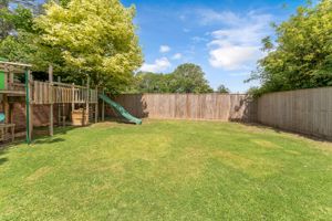 Photo 16- click for photo gallery